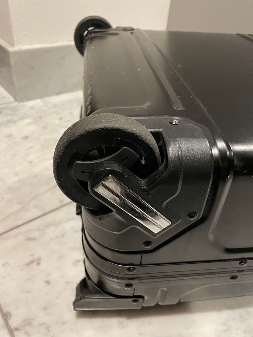 【状態良好】ゼロハリバートン 2輪キャリー アルミニウム　29L PCケース付