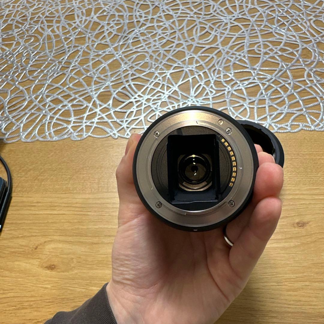 FE 28-70mm f/3.5-5.6レンズ