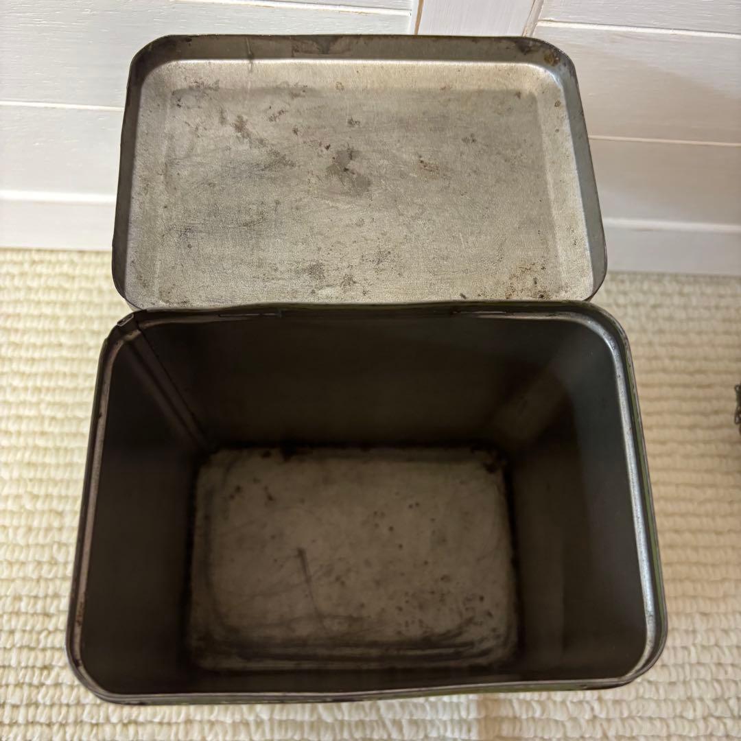 アンティーク　ショコラムニエ　TIN缶セット