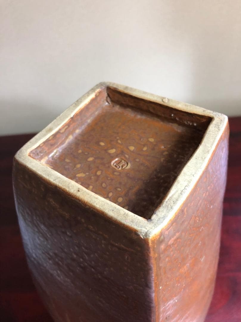 No.51☆送料無料☆前黒田藩御用窯☆高取焼☆味楽造☆華瓶☆花瓶☆箱付き☆