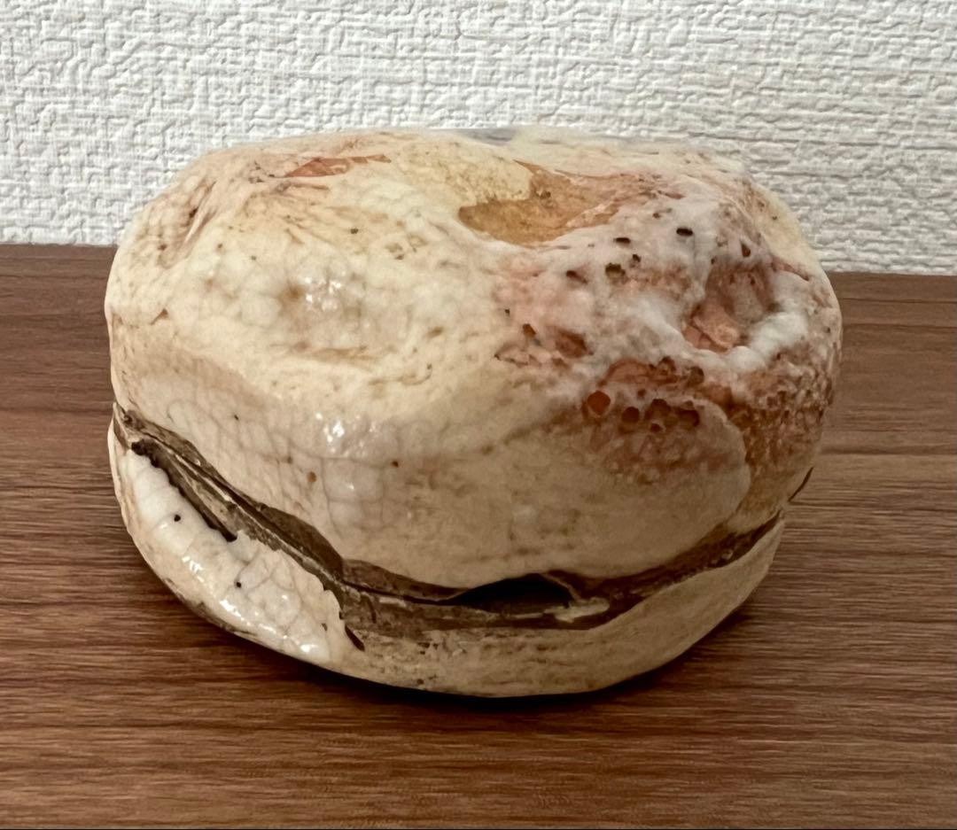 茶道具 志野焼 絵志野 香合(花押有)箱付き 箱書有 江戸千家 如心斎 弧峰