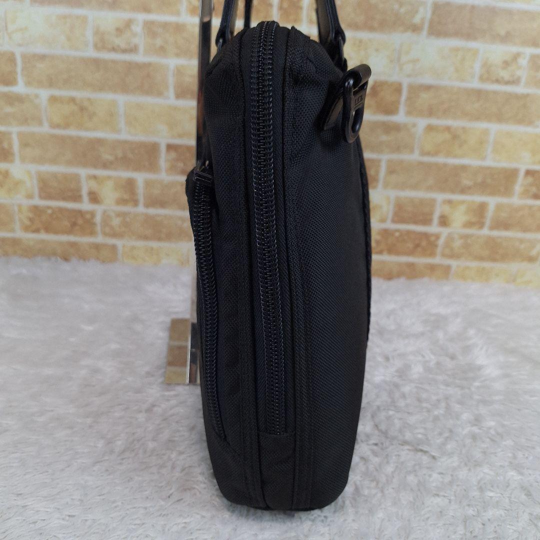TUMI トゥミ　2WAY ブリーフケース　特殊ナイロン　レザー　A4 肩掛け