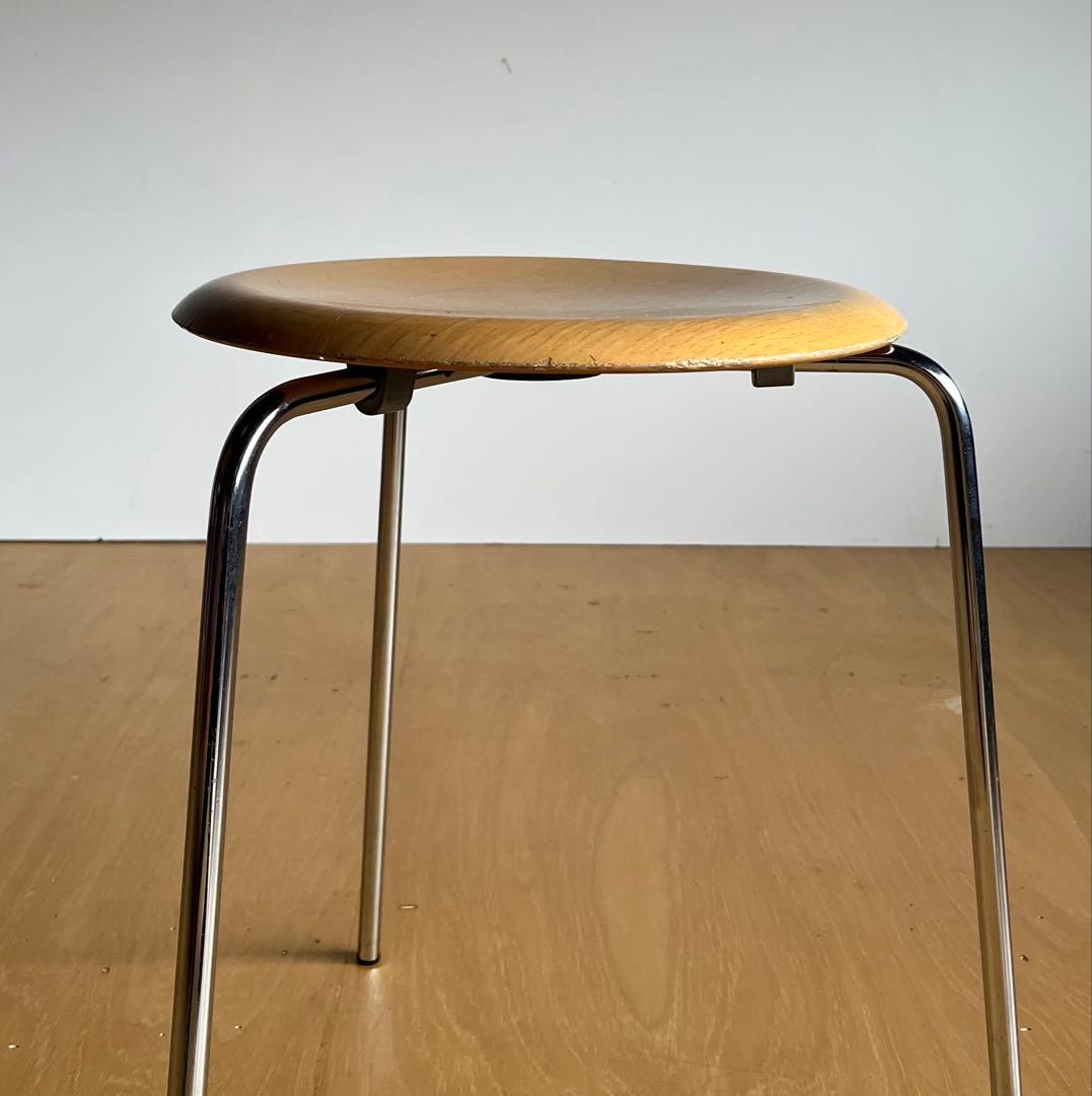 スツール Arne Jacobsen 3170 FRITZ HANSEN