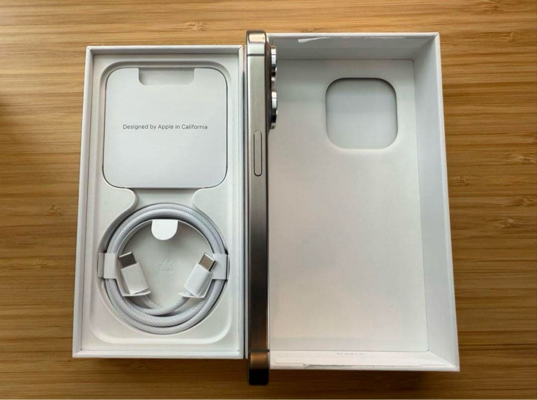 【良品】iPhone15 Pro 256GB SIMフリー