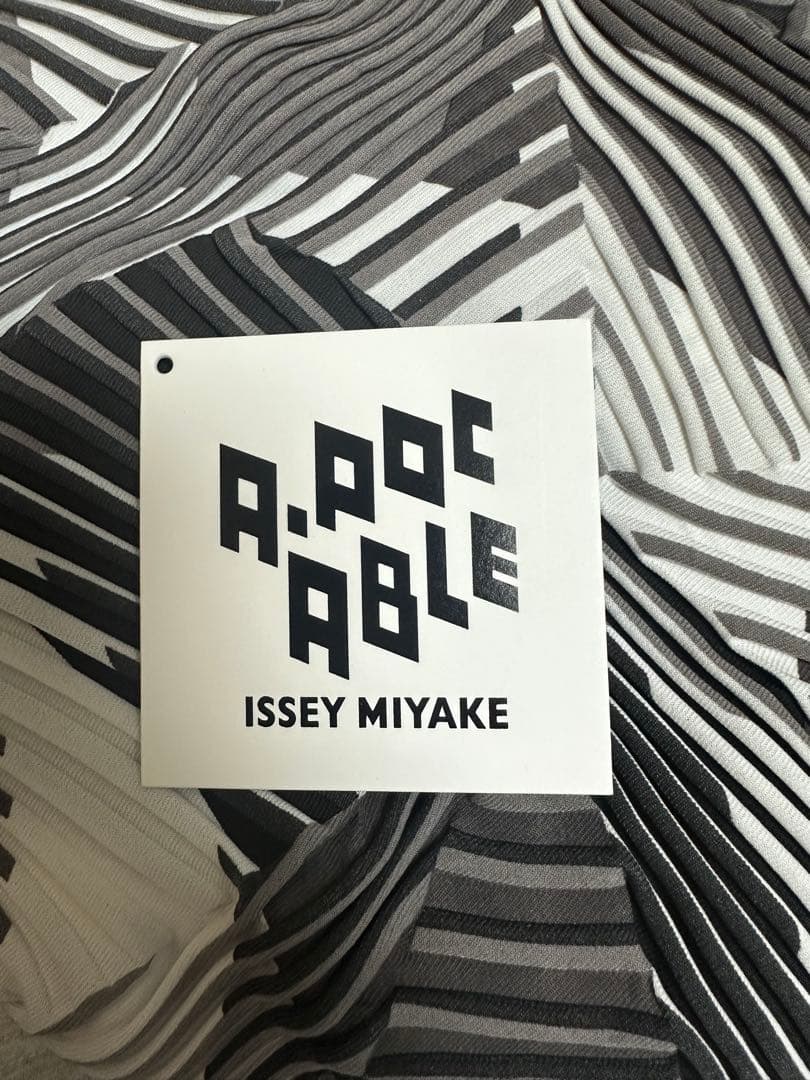 【最終値下げ】ISSEYMIYAKE A-POCABLE パンツ