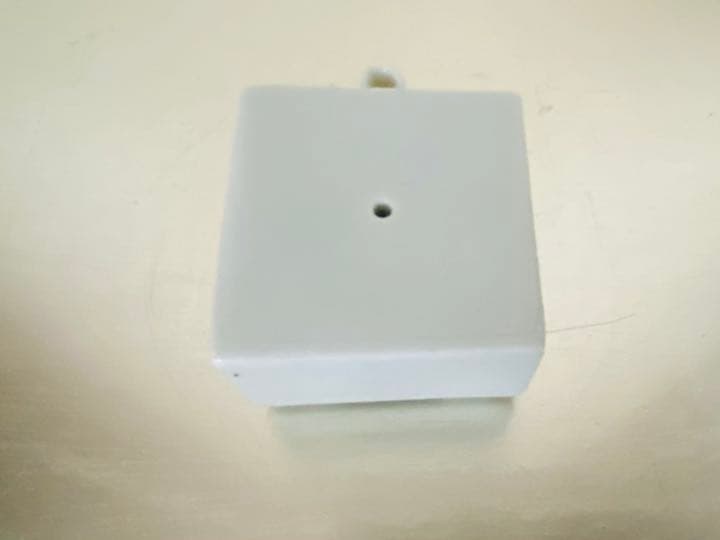 文房四宝　李朝　白磁水滴角形　白磁山形筆架