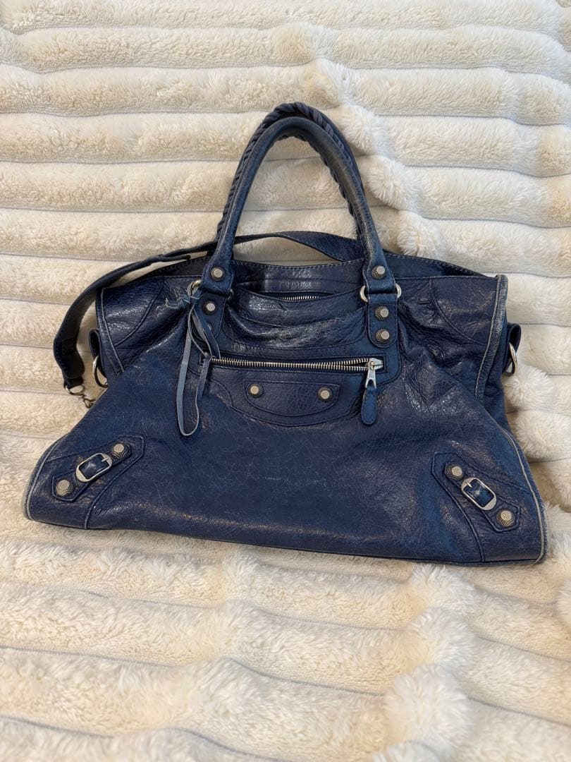 BALENCIAGA ネイビー レザー ハンドバッグ