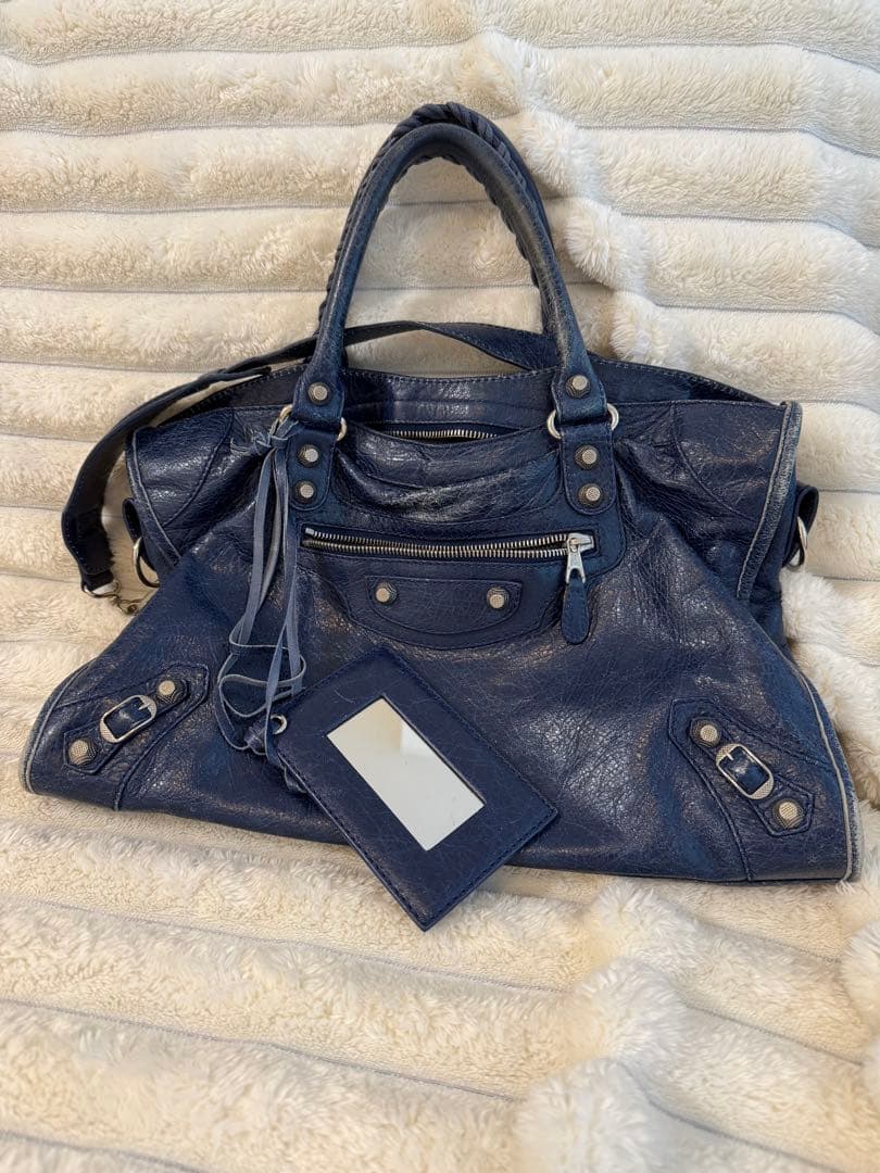 BALENCIAGA ネイビー レザー ハンドバッグ