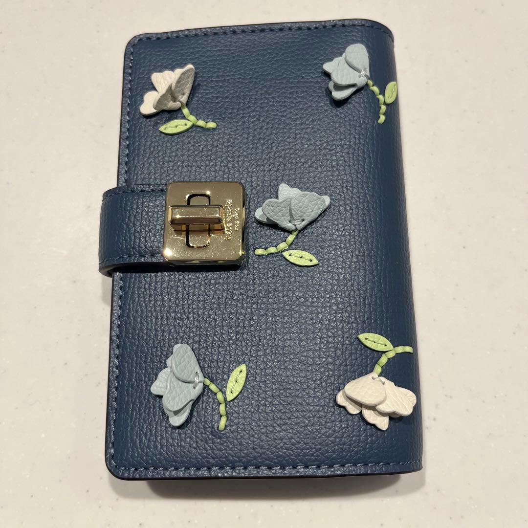 kate spade【新品】ケイトスペードフローラルアップリケウォレット　財布
