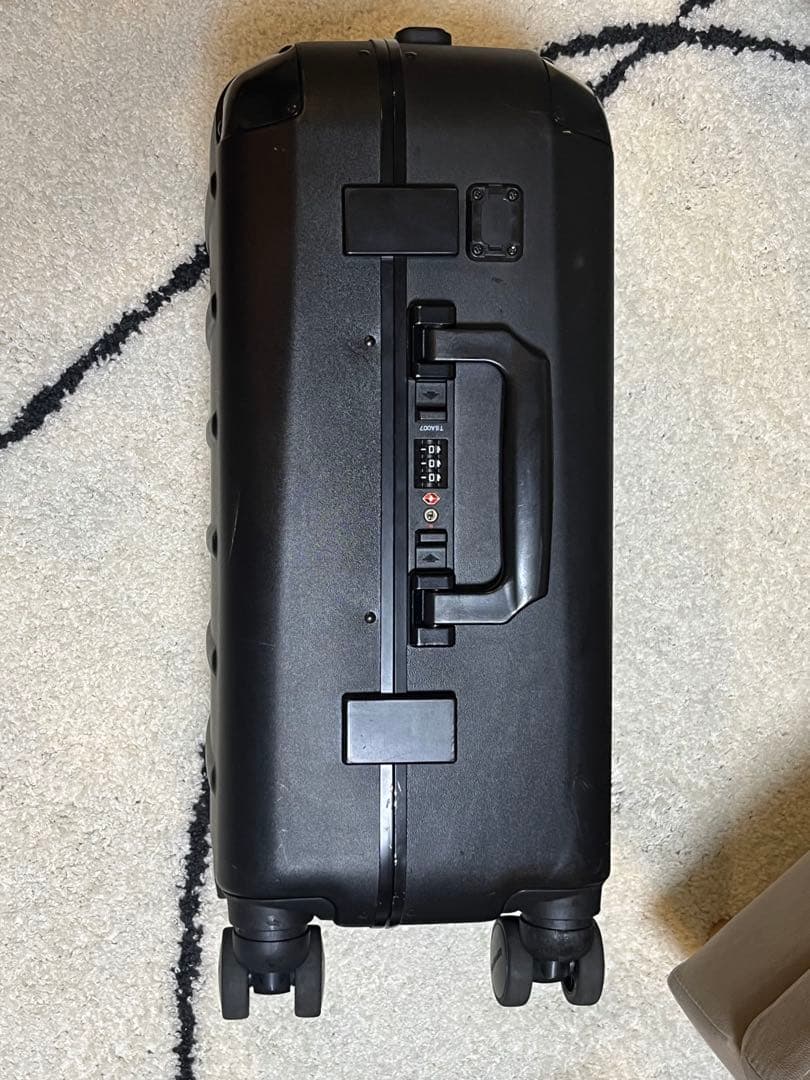 機内持ち込み可 スーツケース「SOLGAARD」ブラック