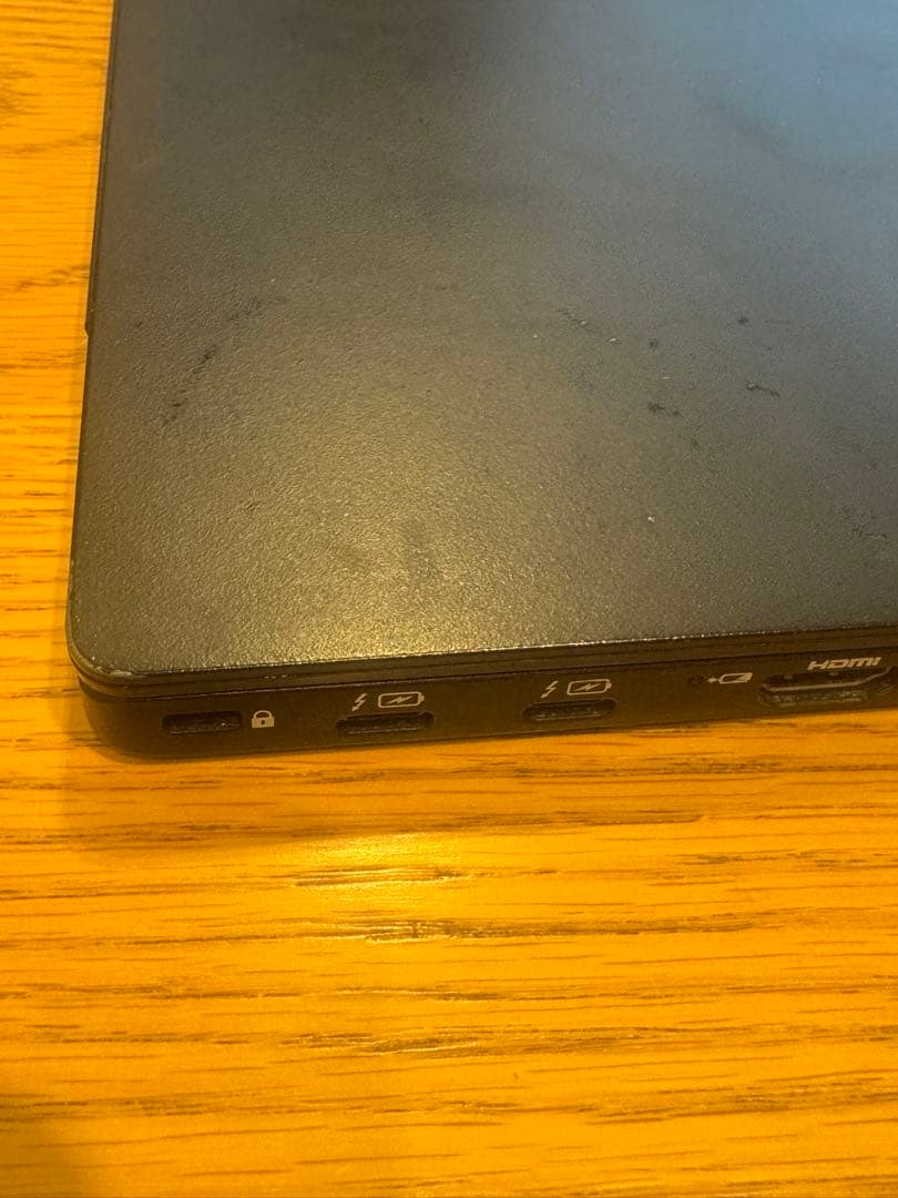 (￼ジャンク)￼LIFEBOOK U Series 11thGen i5 8GB