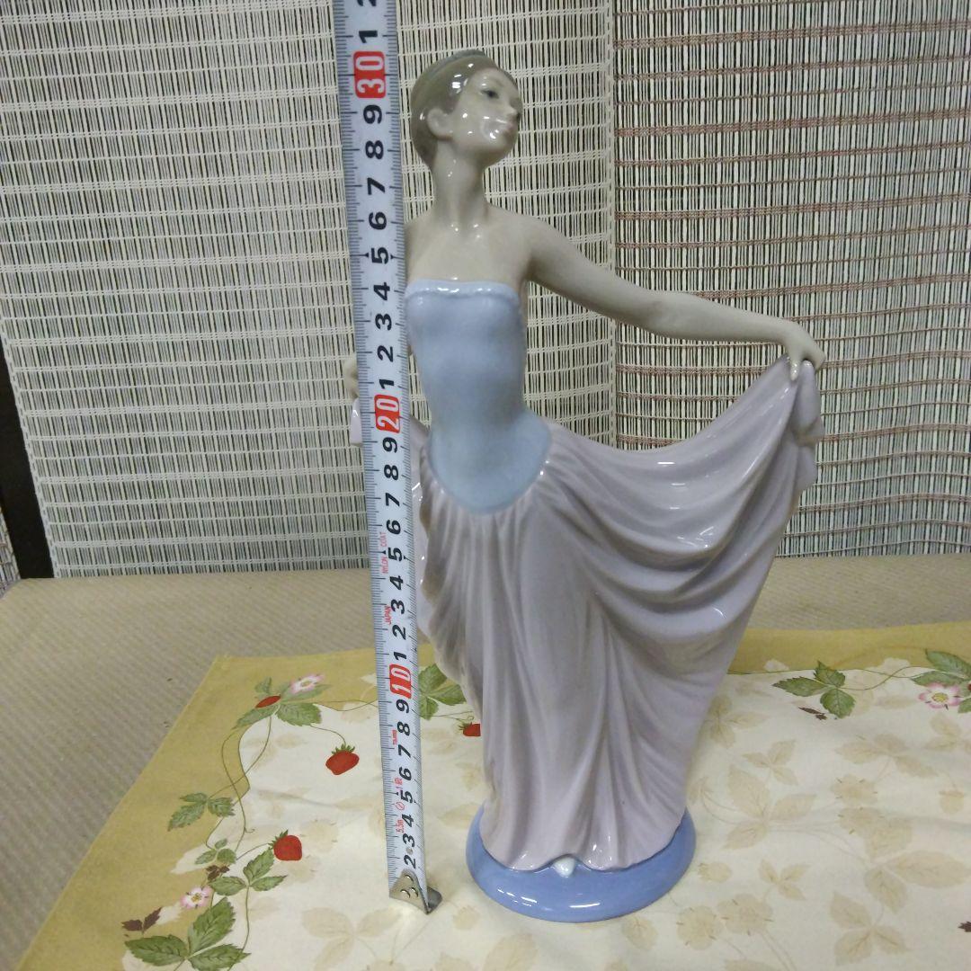 ☆期間限定理由あり特価！【リアドロ『踊る少女』現状品】