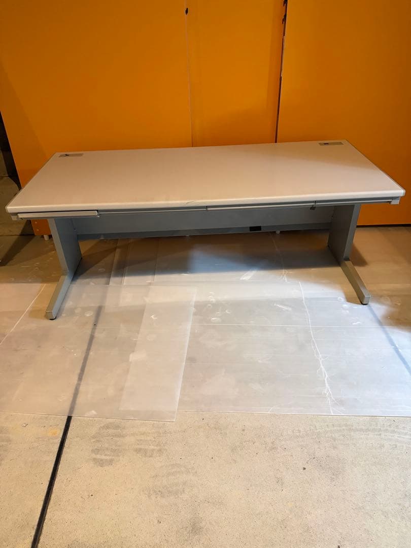 引き出し付きグレーオフィスデスク　引き取り限定