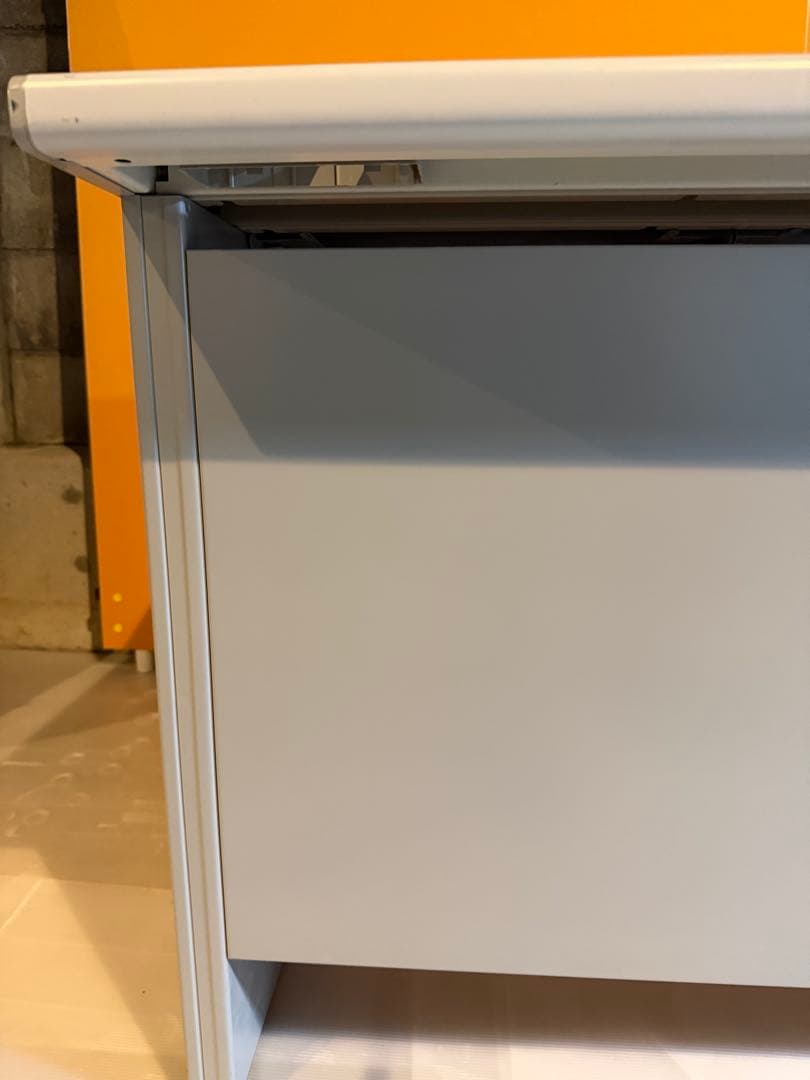 引き出し付きグレーオフィスデスク　引き取り限定