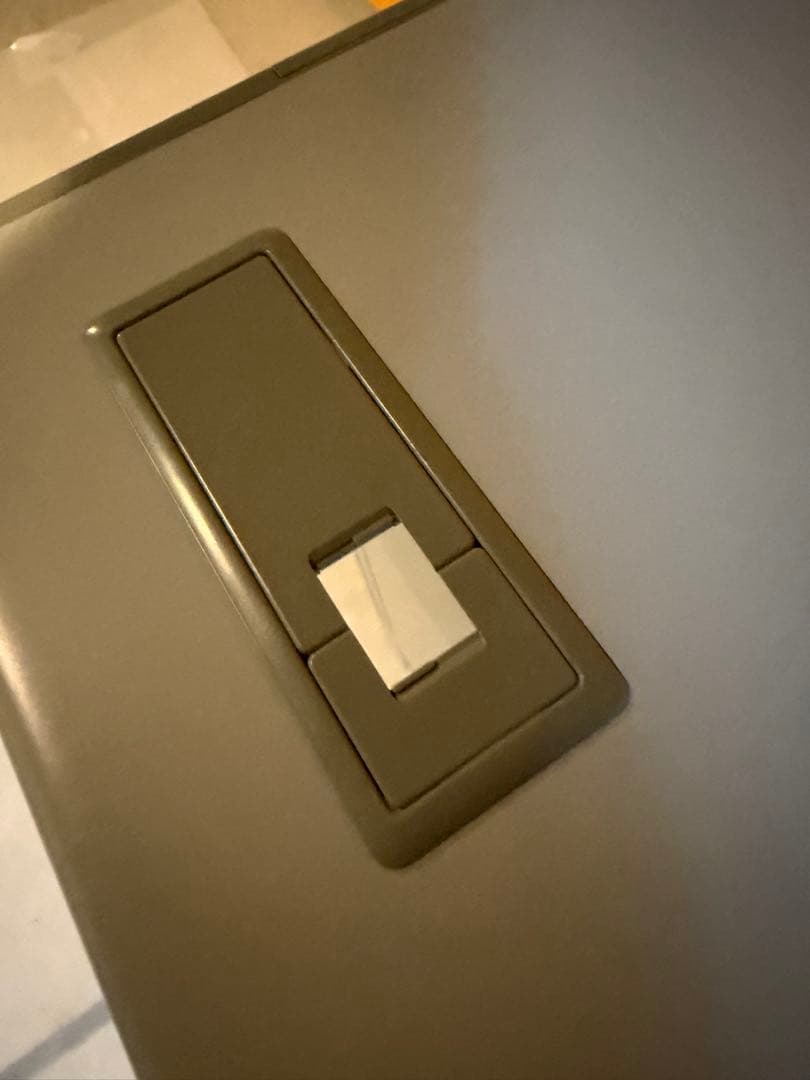 引き出し付きグレーオフィスデスク　引き取り限定