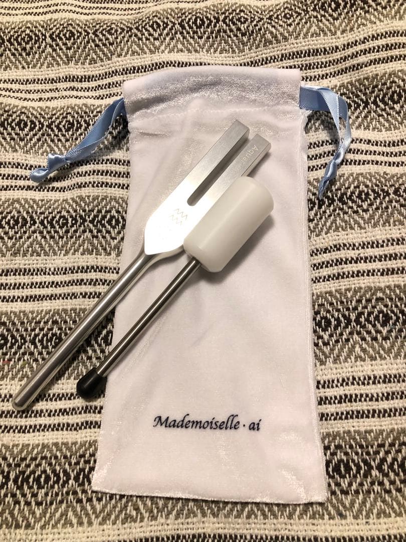 マドモアゼル愛　アクエリアスチューナー　2160 Hz