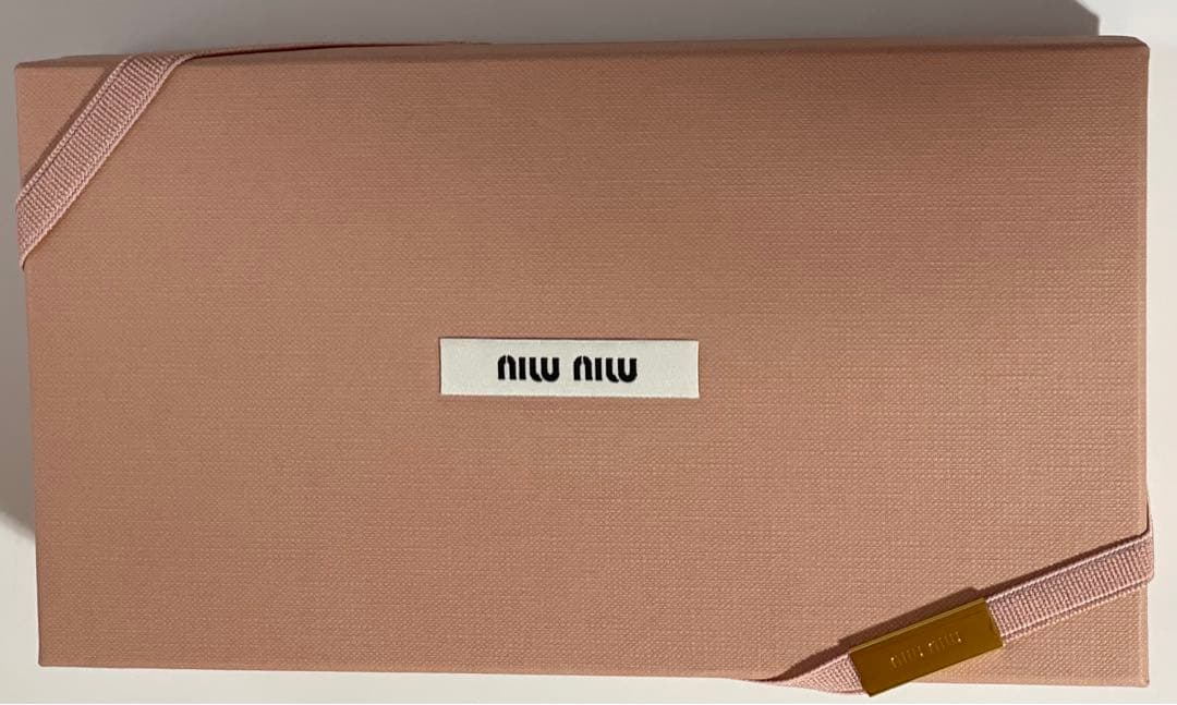miu miu ミュウミュウ マテラッセ ナッパレザー 長財布 ピンク