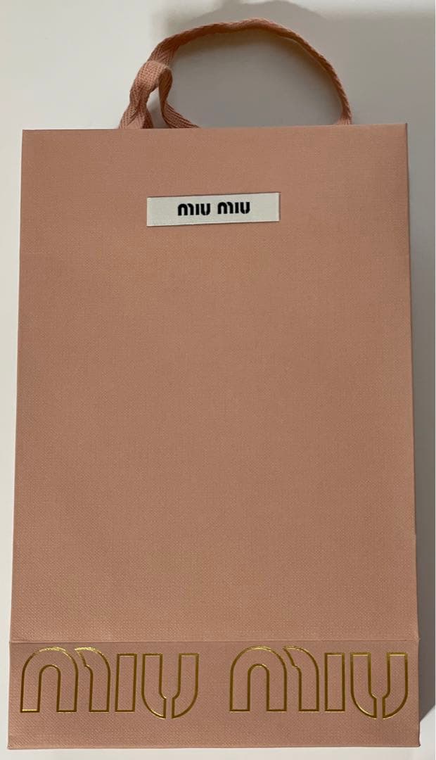 miu miu ミュウミュウ マテラッセ ナッパレザー 長財布 ピンク