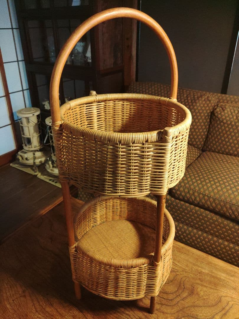 希少　ラタン　藤　ラック　キャビネット　カゴ　二段　アンティーク　ヴィンテージ