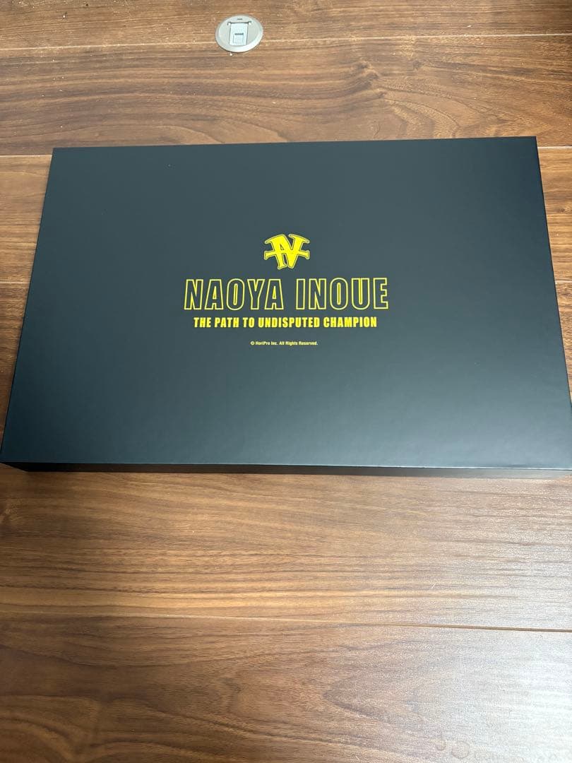 井上尚弥　ピンズセット　直筆サイン