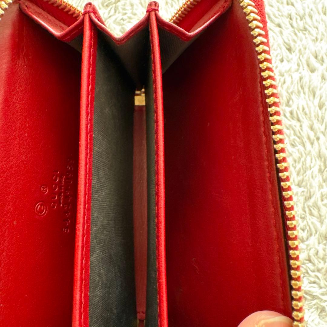 GUCCI GGパターン ケース 赤
