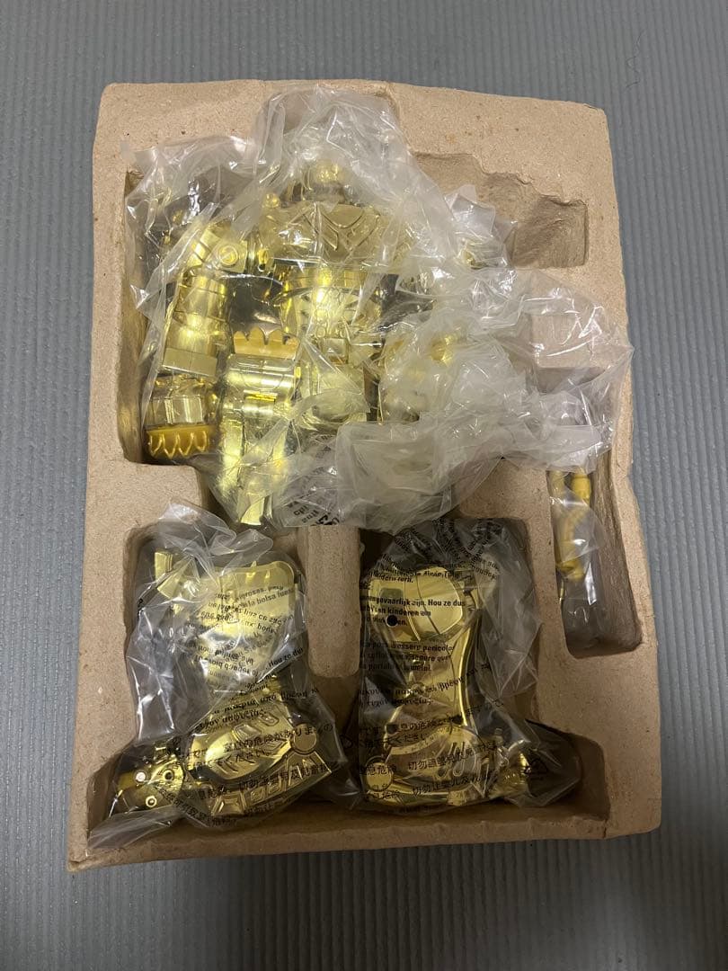 獣拳戦隊ゲキレンジャー ゲキトージャ 金メッキ 懸賞 ジャンク扱い 海外懸賞品