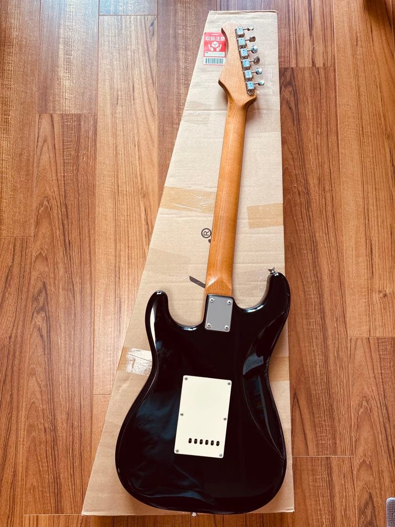 Bacchus ストラトキャスター(ゴトーペグ交換済み)