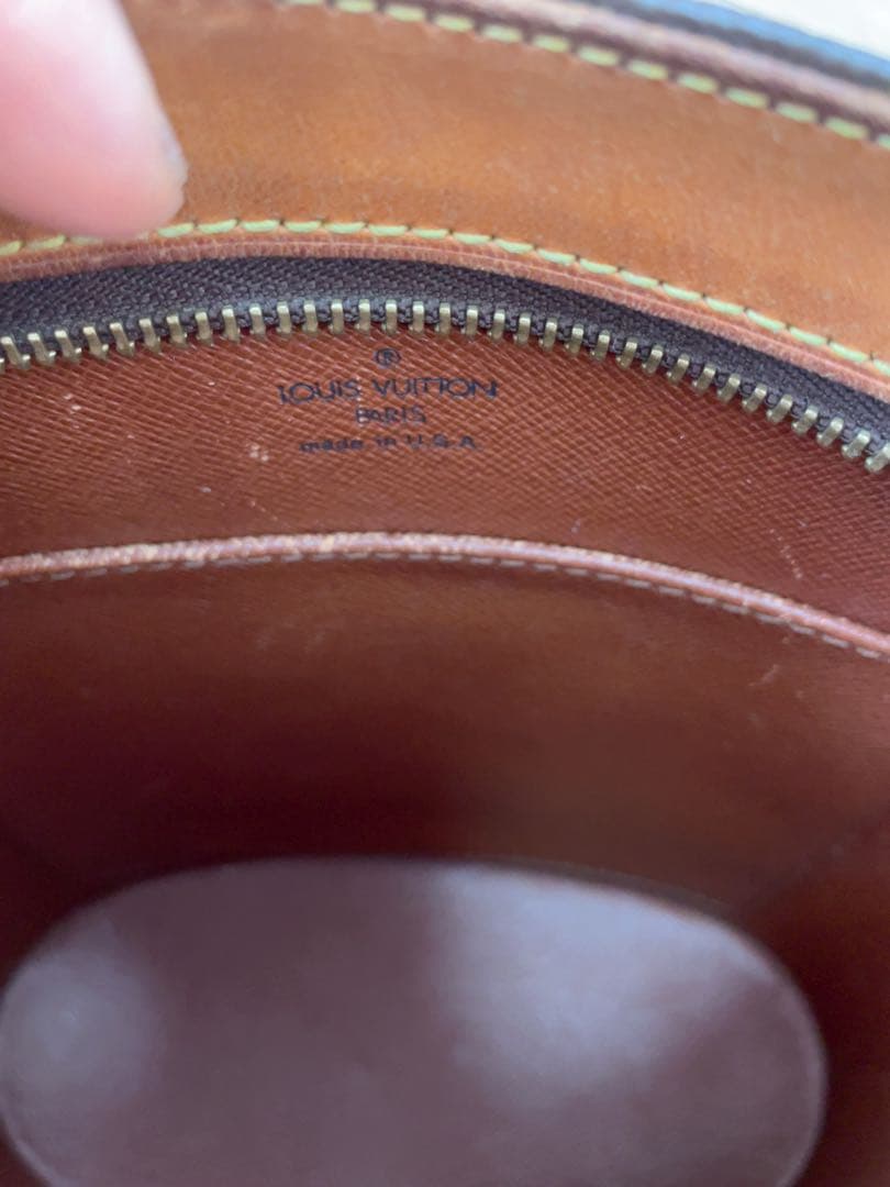 パンダ ページ Louis Vuitton モノグラム ショルダーバッグ