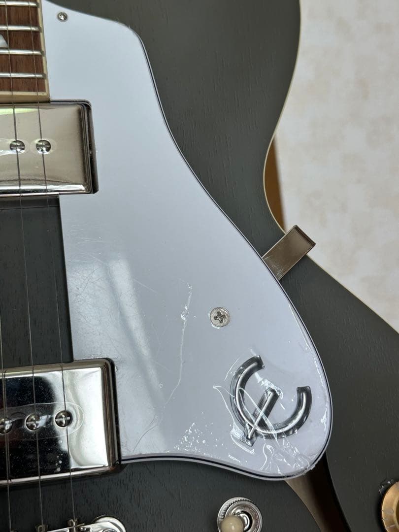 美品　Epiphone Casino Worn Olive Drab