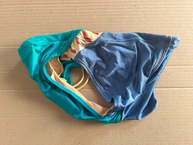 ★超カッコいいデザインとカラー！arena（アリーナ）製 競泳用水着（競パン）★