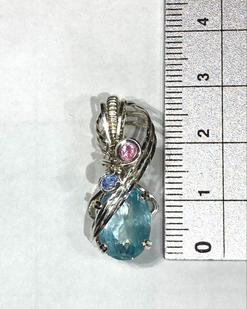 ゆき　アクアマリン　ペンダントトップ　ワイヤージュエリー