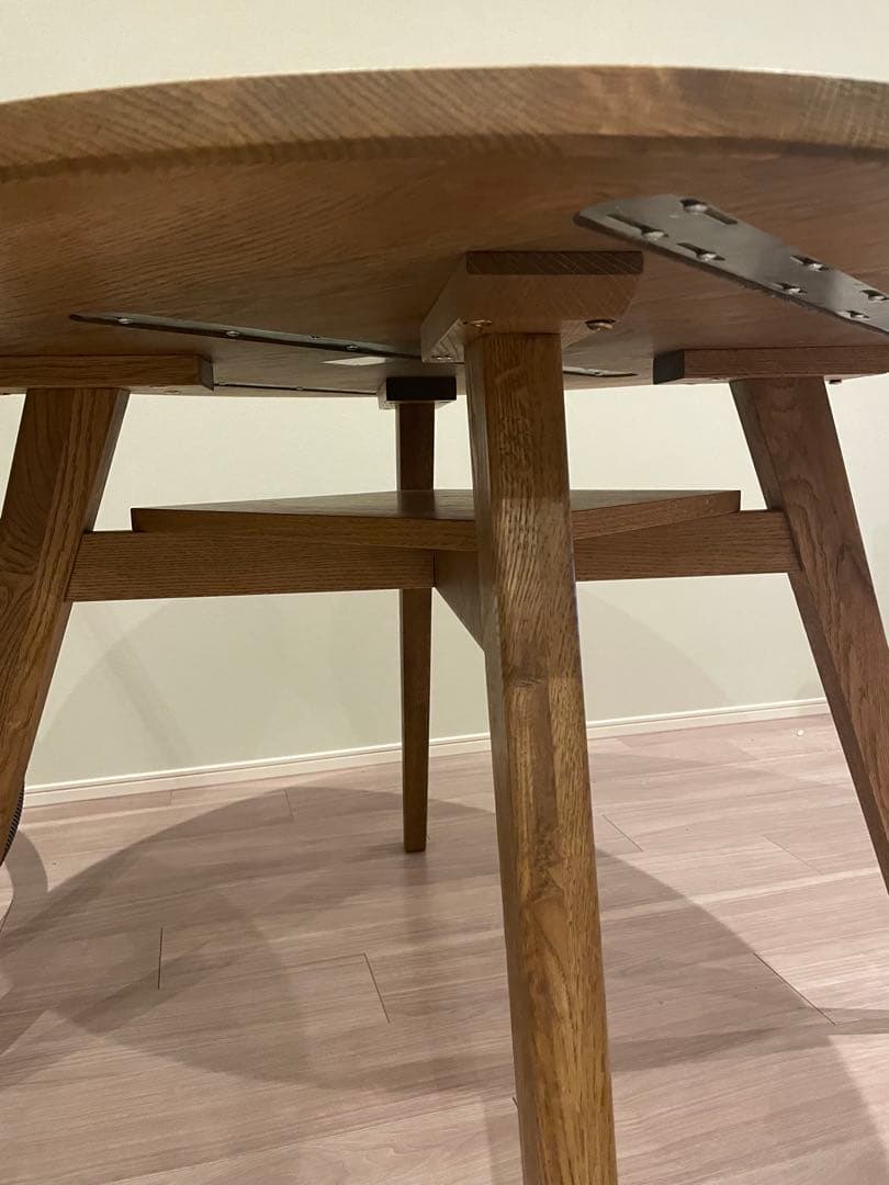 ウニコ　アディ　テーブル