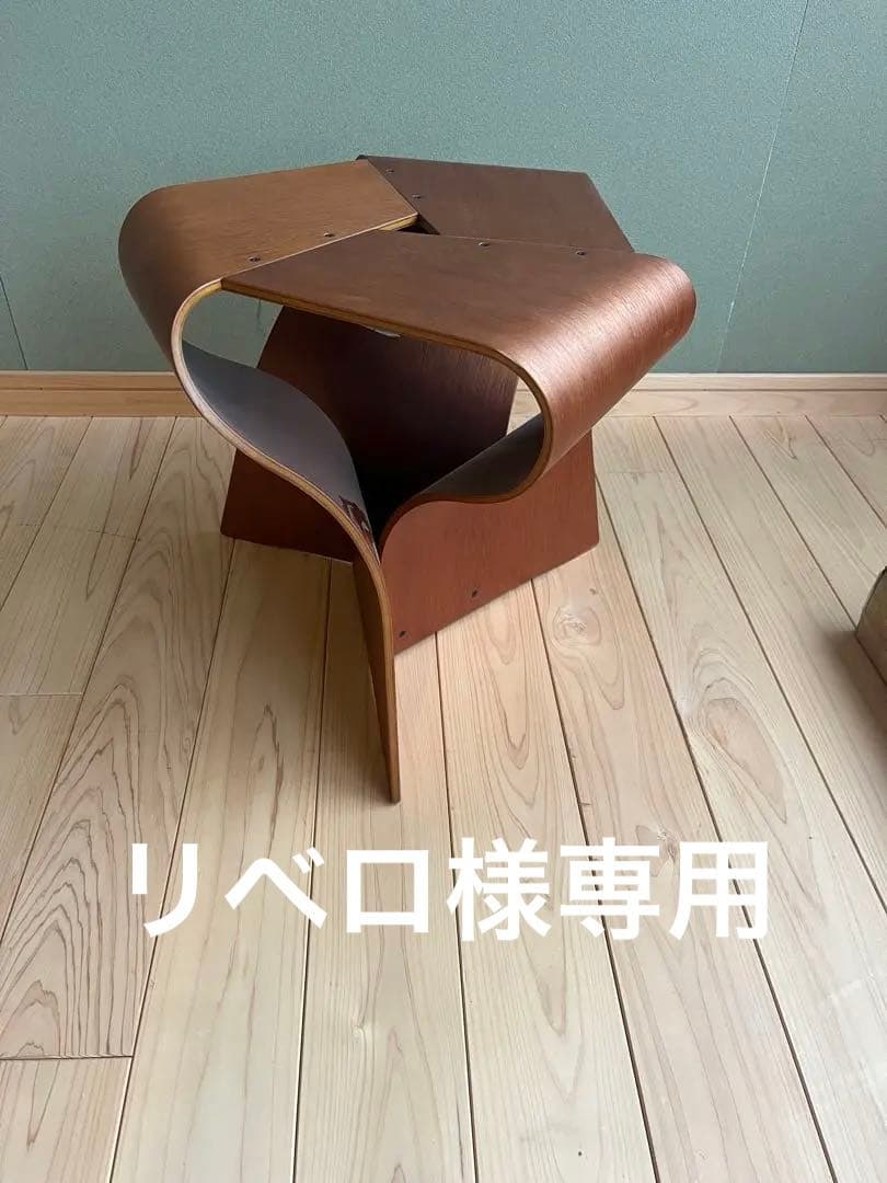 残り1脚！天童木工スツール