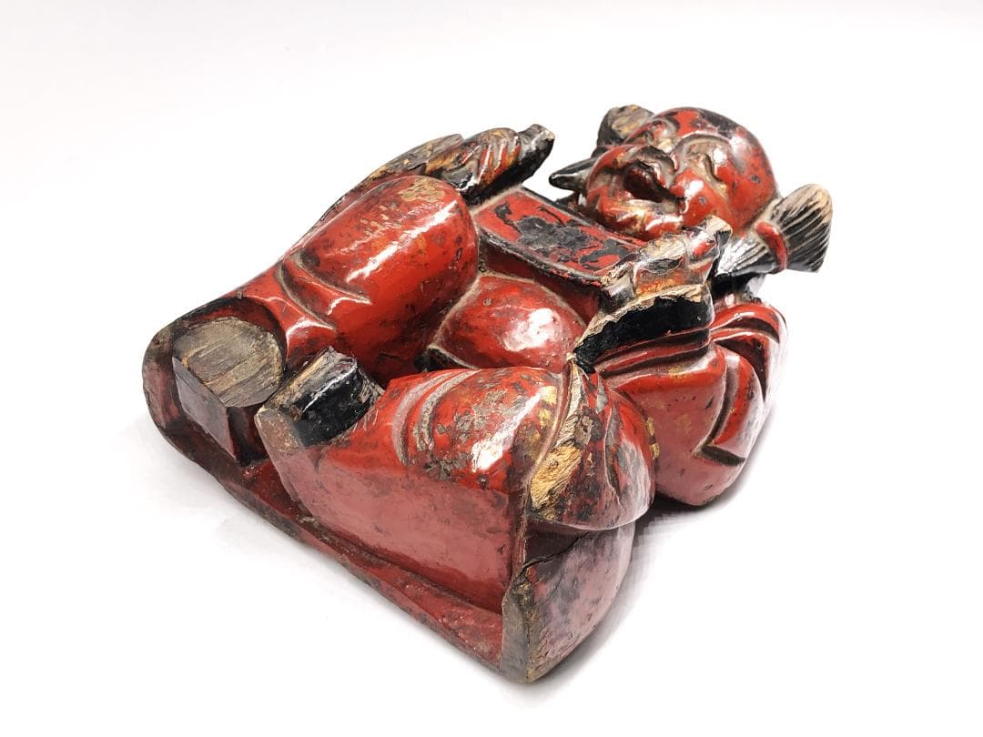 【 清朝木彫 】　巻物を見せる唐人　鑑賞ケース付き