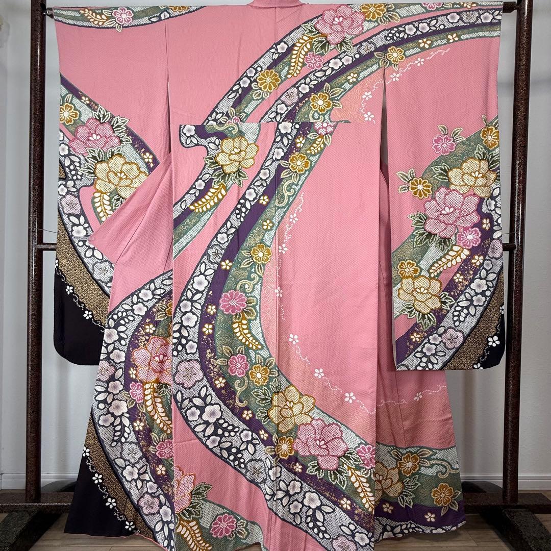 超美品　正絹　現代振袖　成人式　着物　166㎝　ピンク　金駒刺繍　絞り柄　個性的