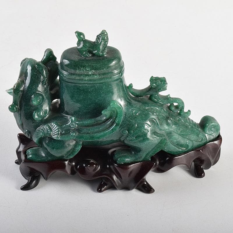 中国　玉石碧玉彫刻　神獣形　飾壷　置物　唐木台付　U　R8768