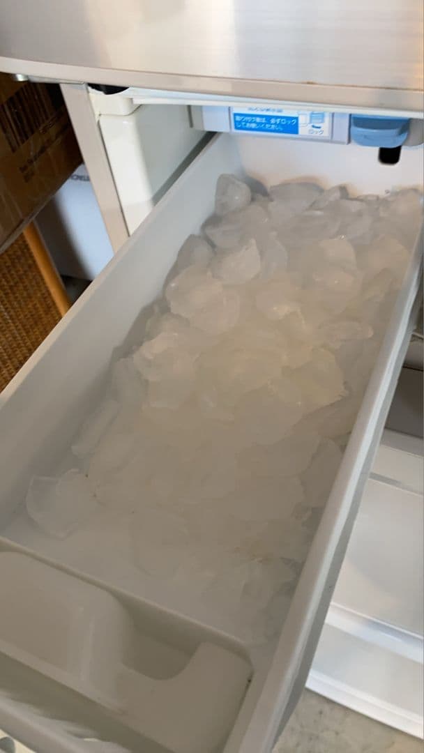 Panasonic大型冷蔵庫４２６リットル　２０１５年製