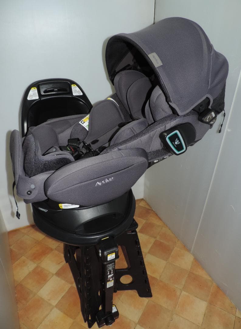 フラディアグロウISO FIXセーフティプラスプレミアム/新生児～４歳/R129