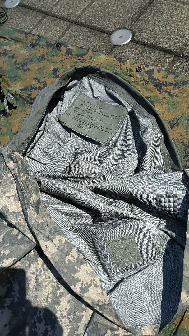 キャンプに! Wahiawaアメリカ陸軍 ACUモジュラースリーピングバッグ1個