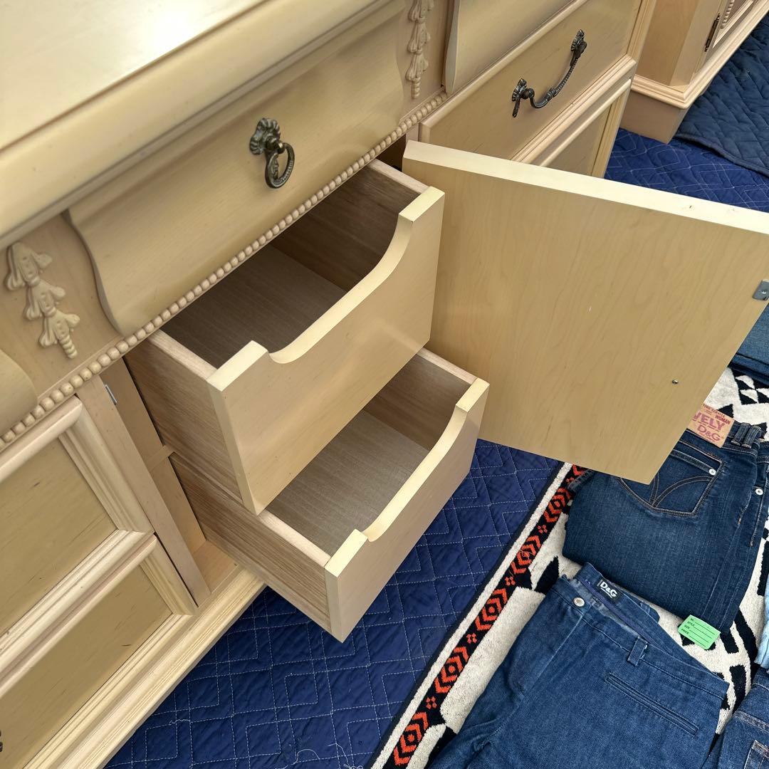 クラシックスタイル 木製箪笥 クリーム色 6引き出しリンホーリン近県限定