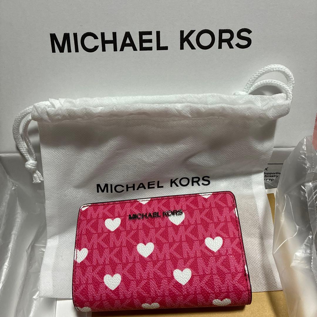 MICHAEL KORS 新品 ハート柄二つ折り財布