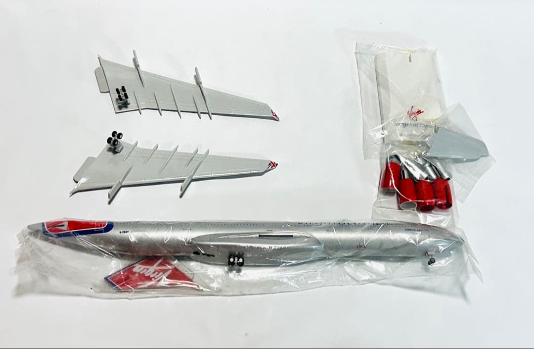 航空機・ヘリコプター Ever Rise 1/200 A340-600 Virgin Atlantic