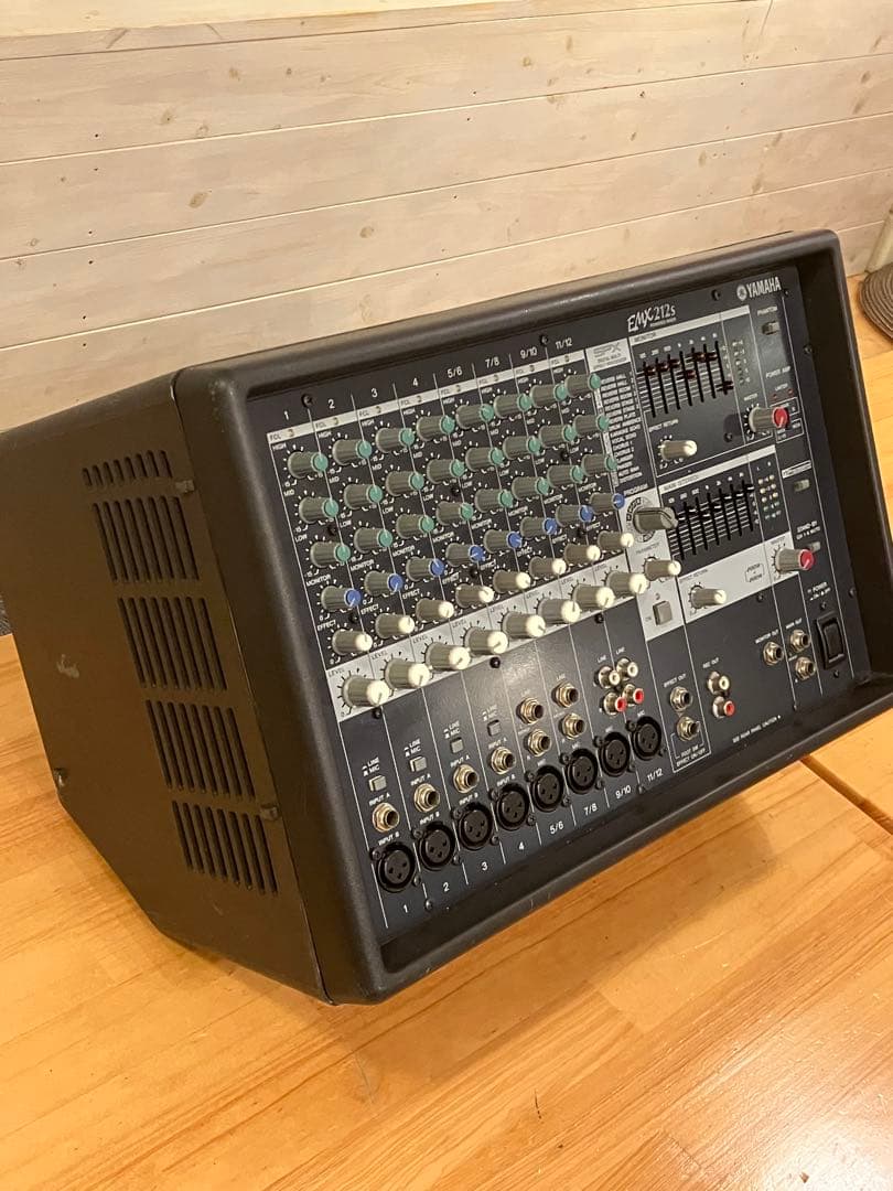 Yamaha EMX212s パワードミキサー