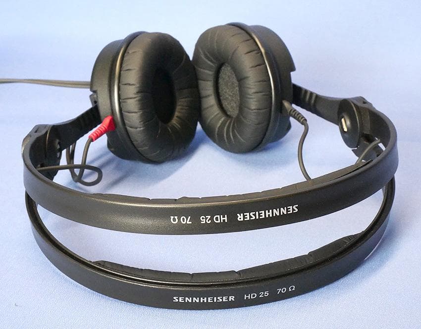 ゼンハイザー　HD25　密閉型ヘッドホン