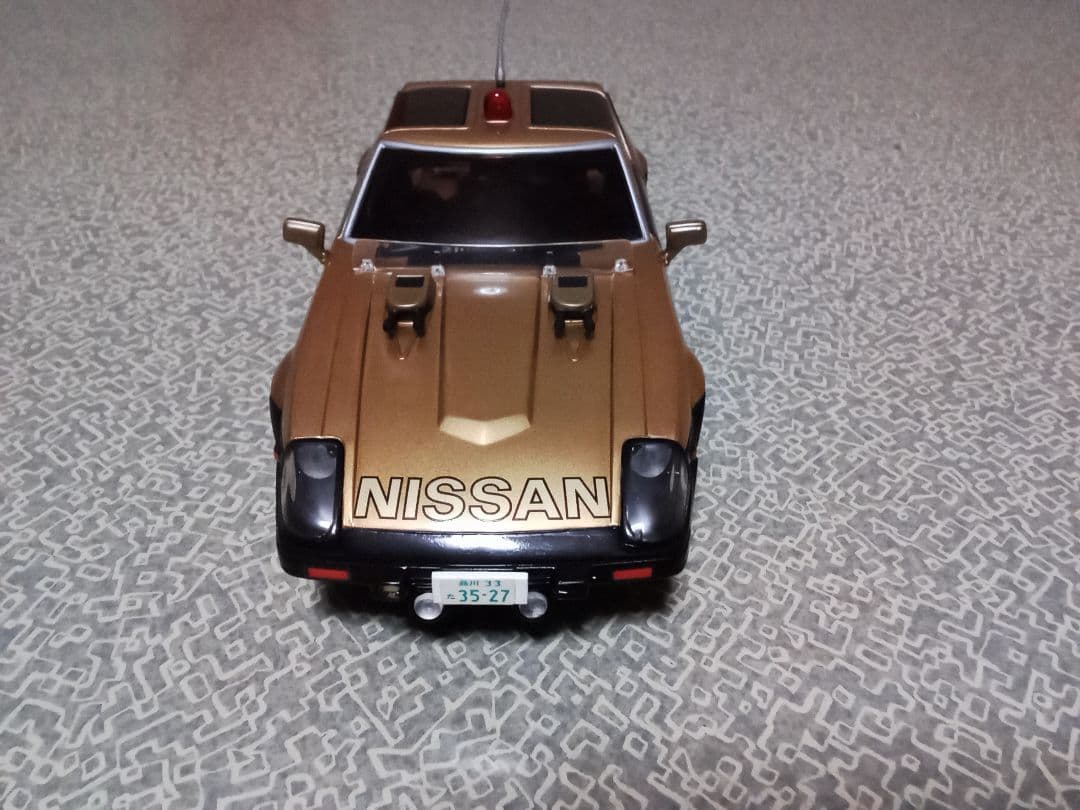 京商ミニッツ 　SUPER Z ゴールド スポーツカー