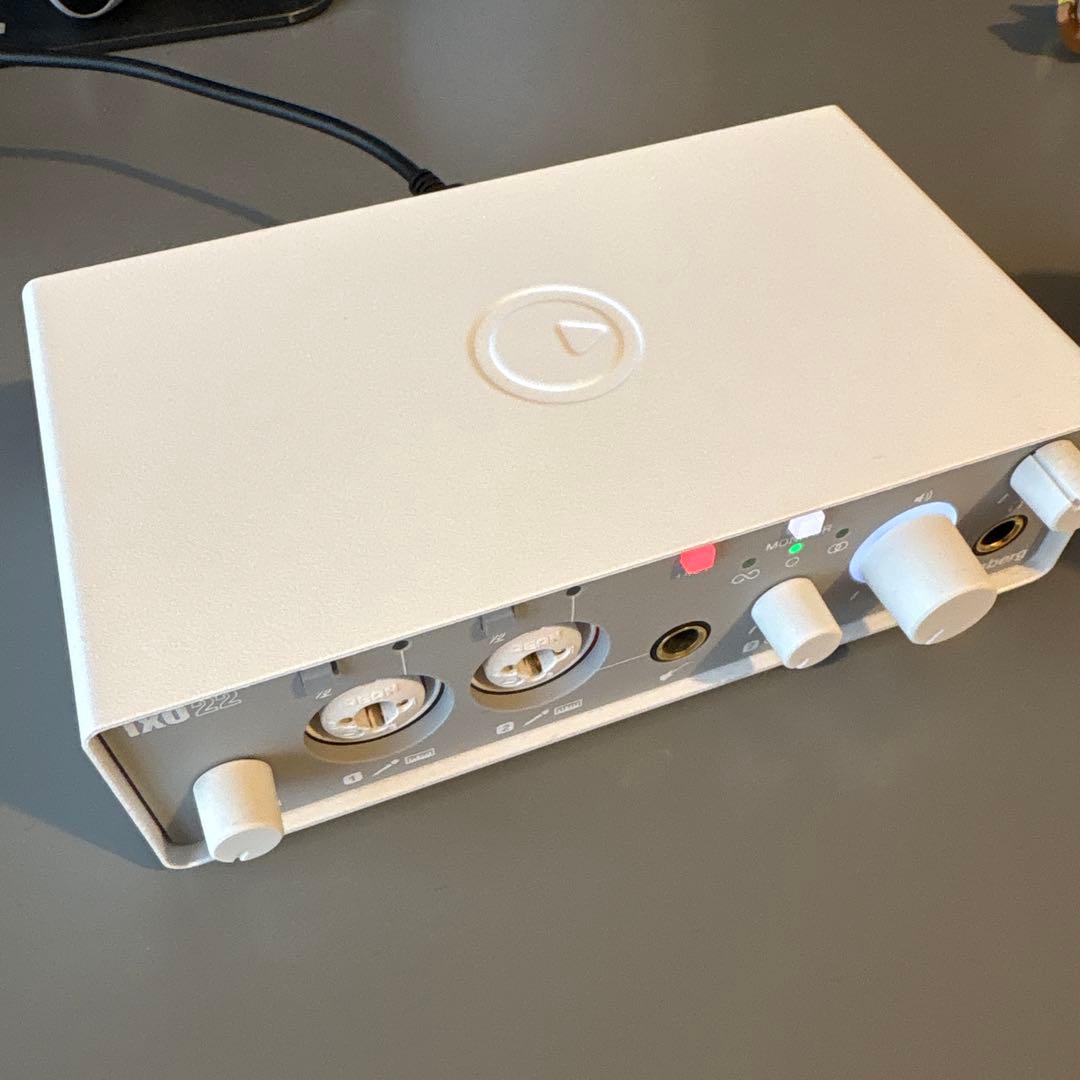 YAMAHA STEINBERG オーディオインターフェイス IXO22 W