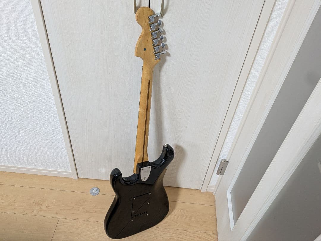 Squier Stratocaster ブラック　ソフトケース付　フェンダー