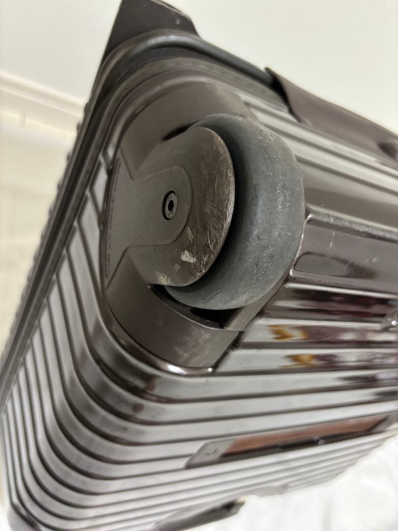 【RIMOWAリモワ】サルサデラックス ビジネストロリー23L機内持ち込み可2輪