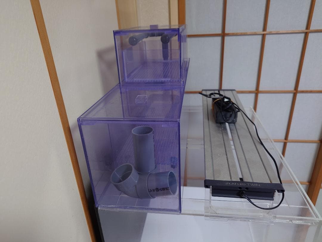 引取り限定　横浜市　アクリル水槽