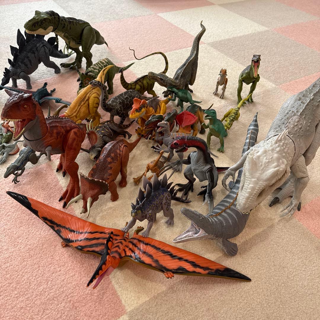 ジュラシックワールド　フィギュアセット　27体